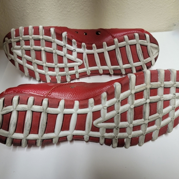 Litfoot Italian Leather velcro close sneaker. Red. EU size 39 (US 8.5-9). - Picture 6 of 8